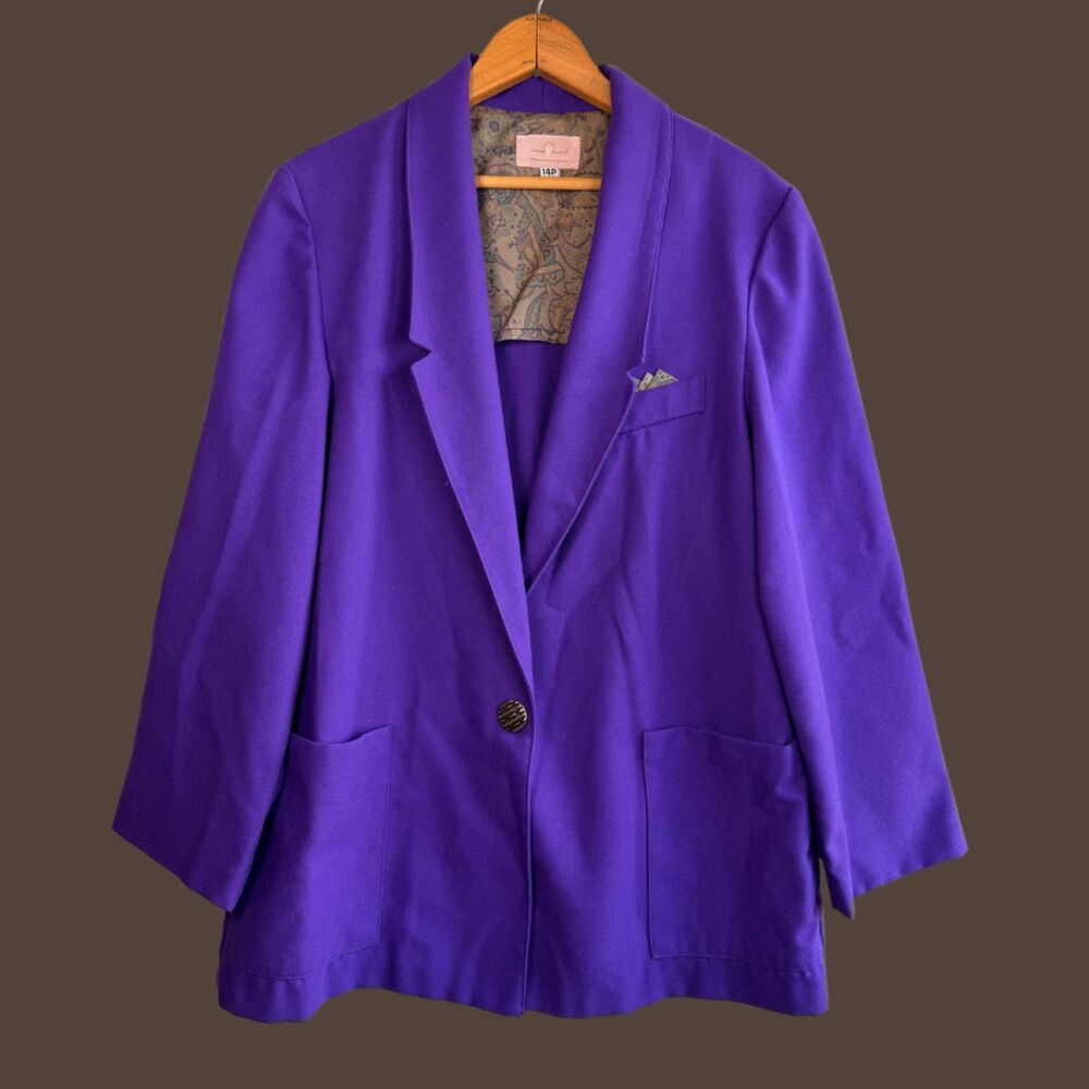 Vintage Classic Directions One Button Pocket Square Accent Blazer
